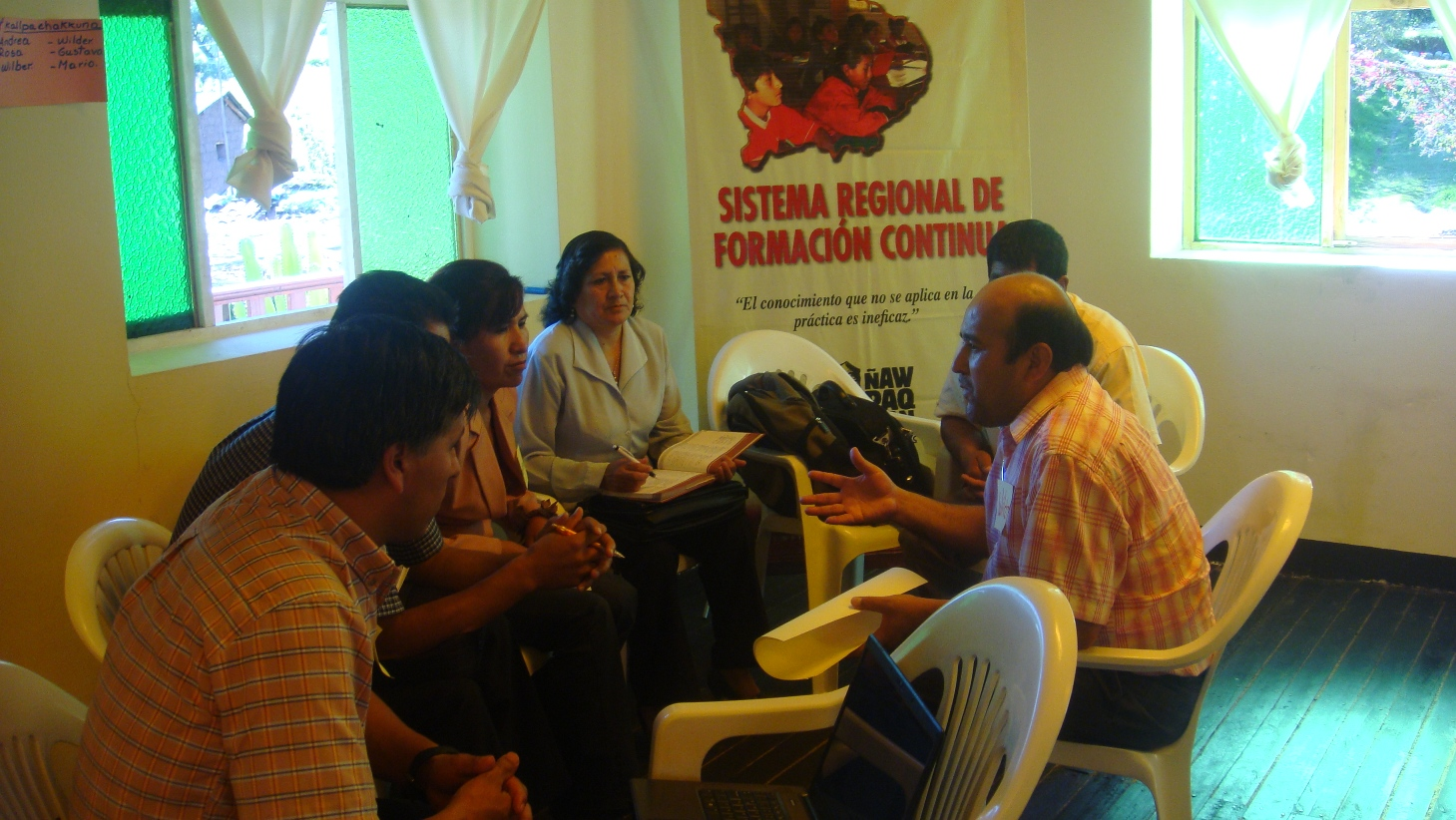Intercambio de experiencias entre los docentes