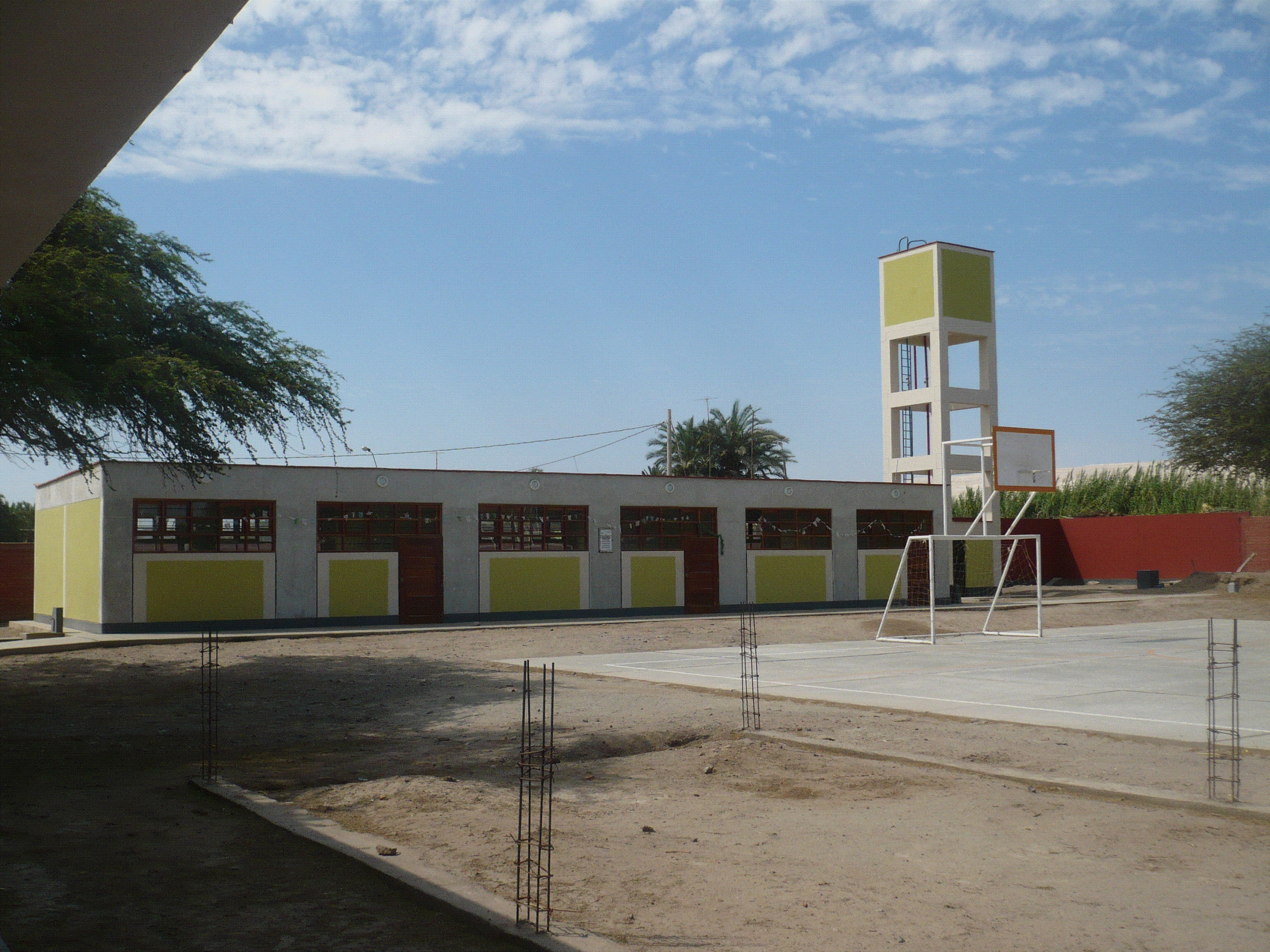 Reconstrucción de la I.E. No. 22348, Santiago Barrios Torrealva